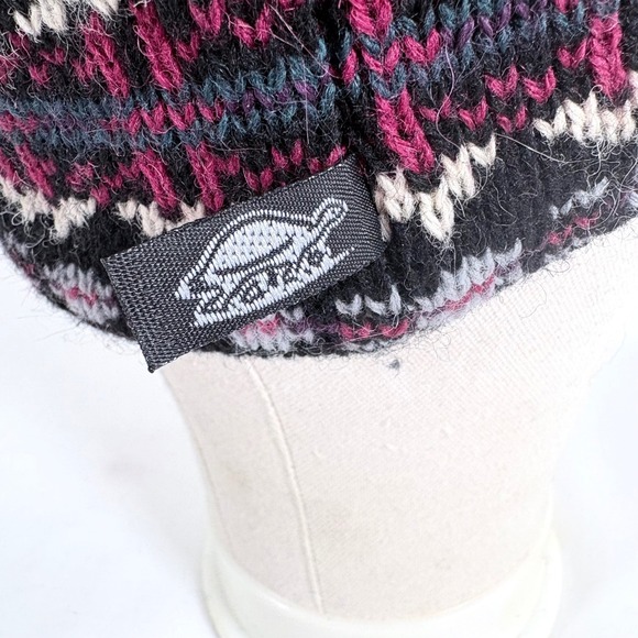 Turtle Fur Fair Isle Knit Beanie Hat with Pom Pom Black Burgundy White Ski Warm - Picture 4 of 7